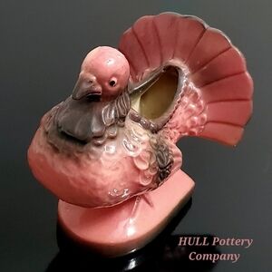 Hull #91 Pink Gray Dove Pigeon Bird Ceramic Planter